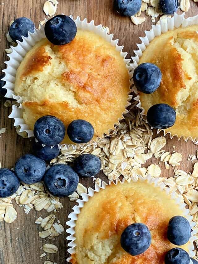 cropped Blueberry Oatmeal Muffins1