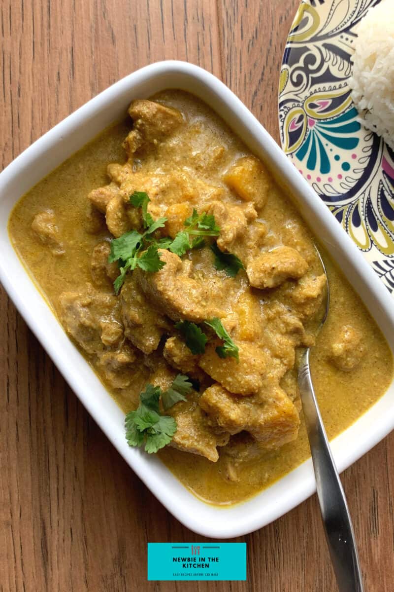 Creamy Coconut Chicken Curry. A delicious mild spiced chicken curry recipe using creamy coconut and ground almonds to give a gentle sweet flavor. Takes under 30 minutes to make, using regular ingredients.