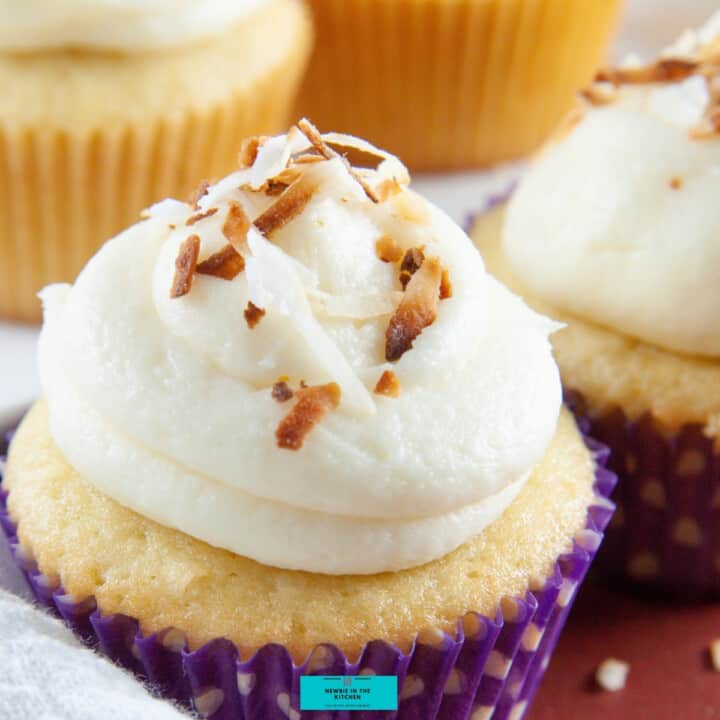 Easy Vanilla Cream Cheese Frosting 7 Easy Vanilla Cream Cheese Frosting, a fluffy creamy basic frosting recipe, great for cakes and cupcakes. A great classic recipe using simple ingredients.