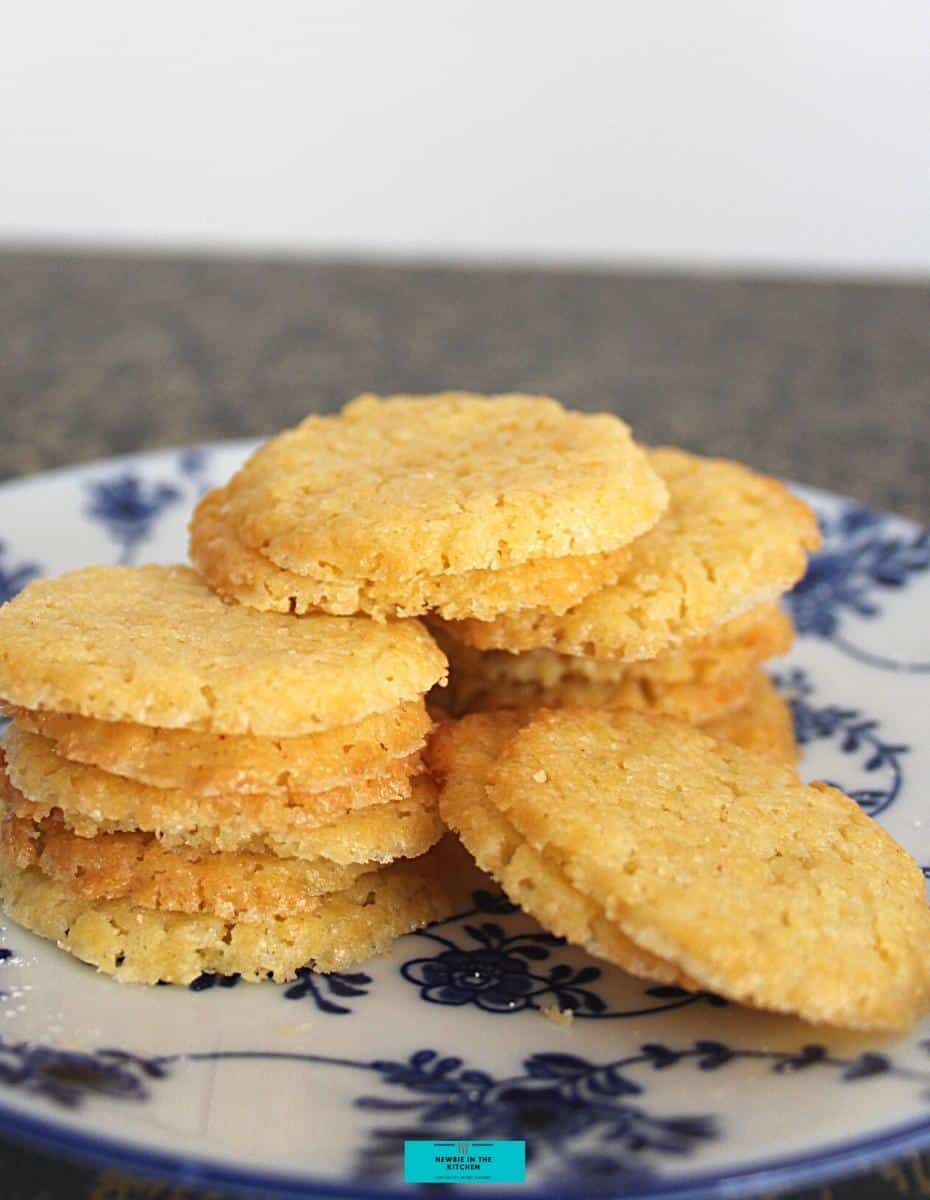 Vanilla Thins are a very thin, crisp, buttery cookie, easy to make with a crunchy, caramelized texture. Delicious with a coffee or tea.